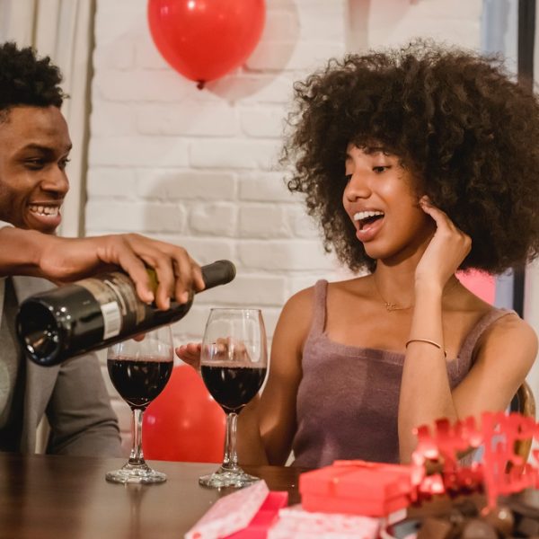 Dating Women - A Few Dating Tips | Amolatina Scam 2022