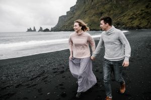 Is There a Male-Female Friendship? | Amolatina Scam 2022