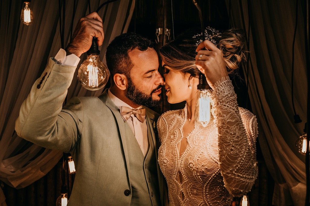 What to Do If You're Married to a Mamas Boy - Dating.com