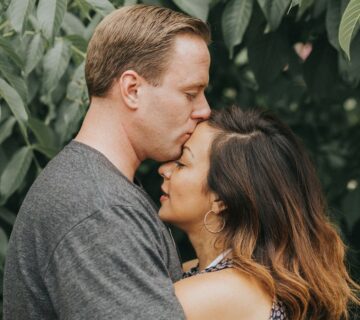 Significance of kissing the forehead